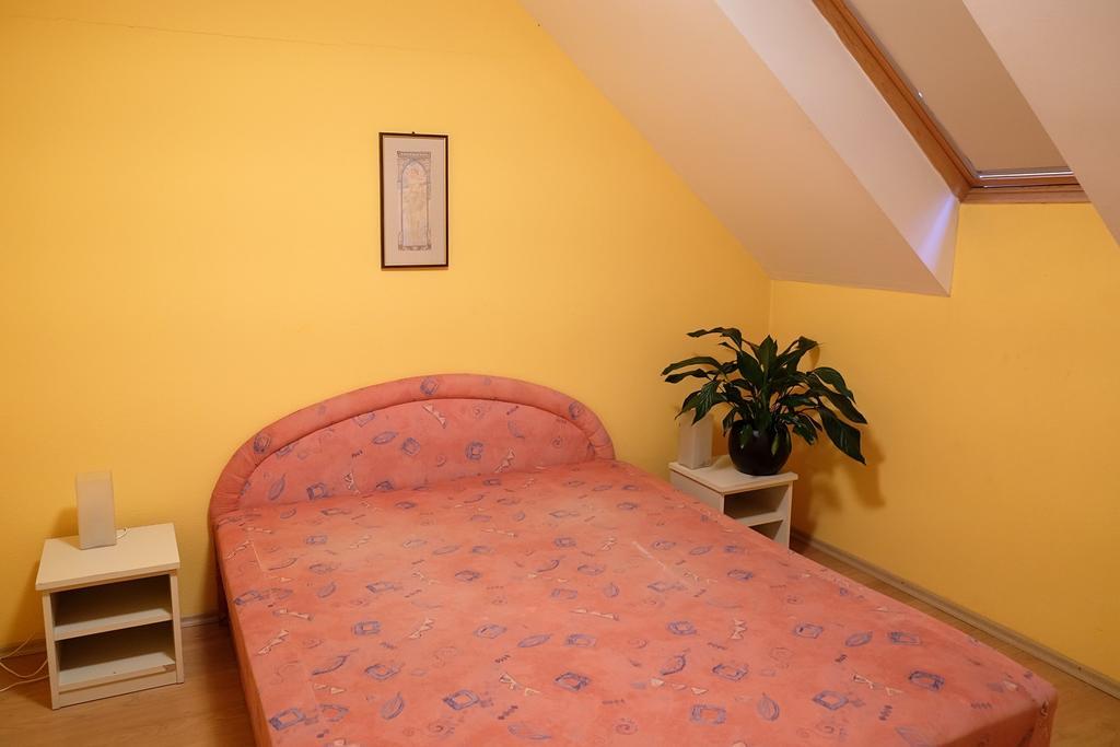 Var-Torony Apartman Gyula Bagian luar foto
