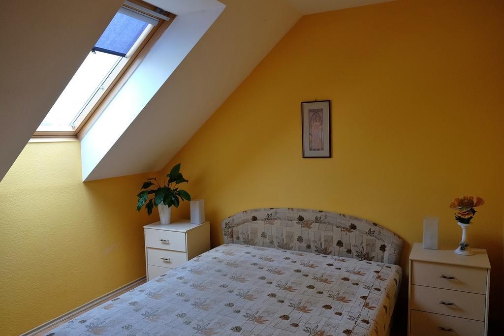 Var-Torony Apartman Gyula Bagian luar foto
